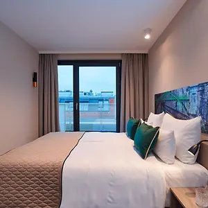 https://leonardo-hotelotto-wagner.vienna-besthotels.com